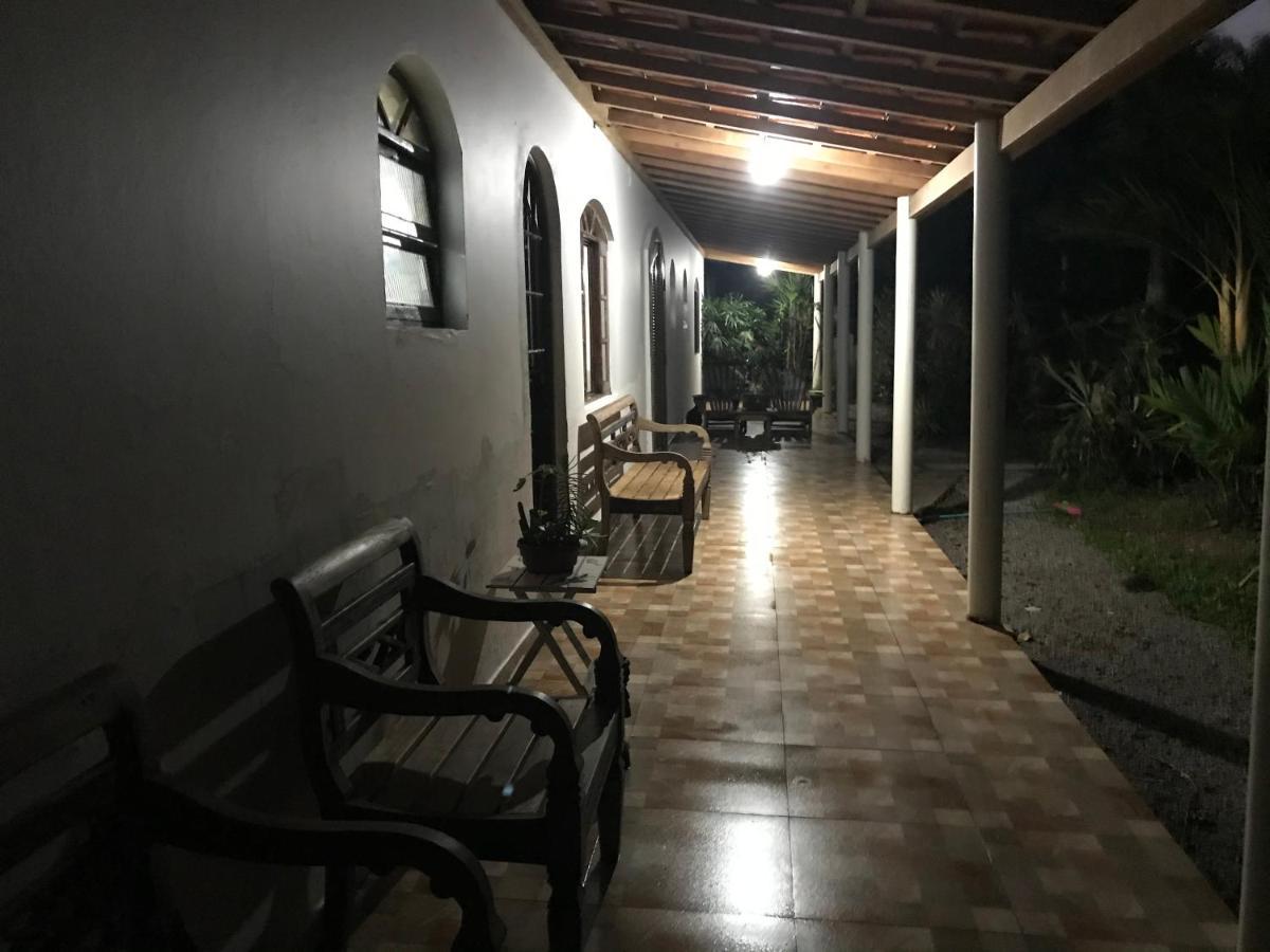 Suites Proximo Ao Rio Jaguareguava Em Bertioga Eksteriør bilde