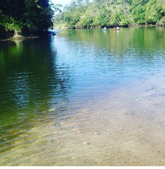 Suites Proximo Ao Rio Jaguareguava Em Bertioga Eksteriør bilde